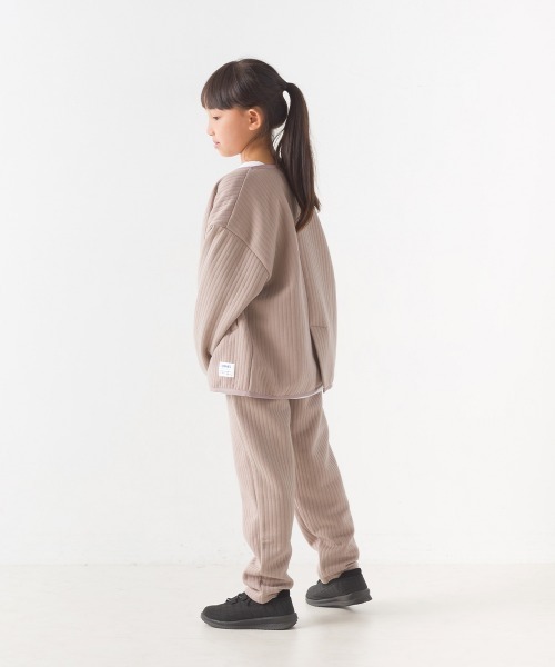 OMNES(オムネス)の「キッズラインキルトパンツ(その他パンツ・キッズ・ライトカーキ/モカ/ピンクベージュ/ブラック・100/110/120/130/140)」の11枚目の写真