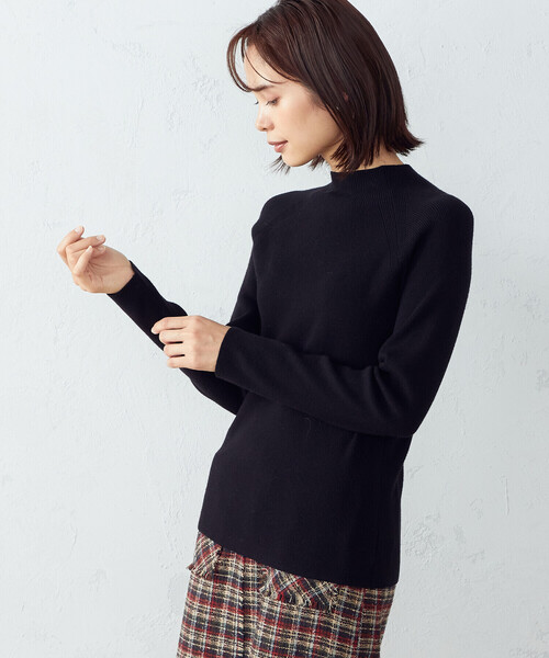 COMME CA ISM（コムサイズム）の「ハイネックニット（ニット/セーター・レディース・ブラック/アイボリー/レッド/ベージュ・MEDIUM/LARGE）」の12枚目の写真