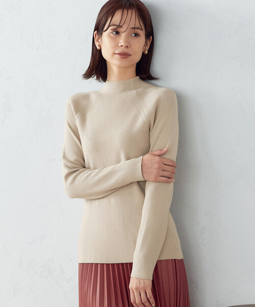 COMME CA ISM（コムサイズム）の「ハイネックニット（ニット/セーター・レディース・ブラック/アイボリー/レッド/ベージュ・MEDIUM/LARGE）」の21枚目の写真