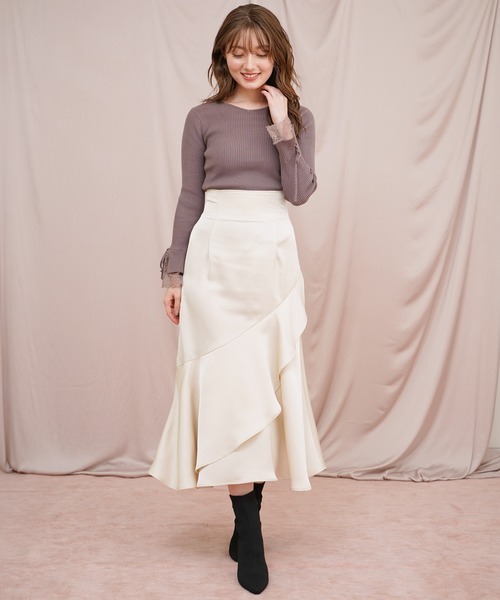 NOELA(ノエラ)の「アシメフリルサテンスカート(スカート・レディース・オフホワイト/サックスブルー/ピンク・フリー)」の8枚目の写真