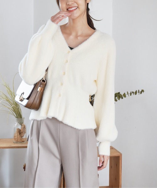 FREE'S MART（フリーズマート）の「◇ショートシャギーペプラムニットカーディガン（カーディガン/ボレロ・レディース・ホワイト/パープル/ベージュ/ピンク・FREE）」の6枚目の写真