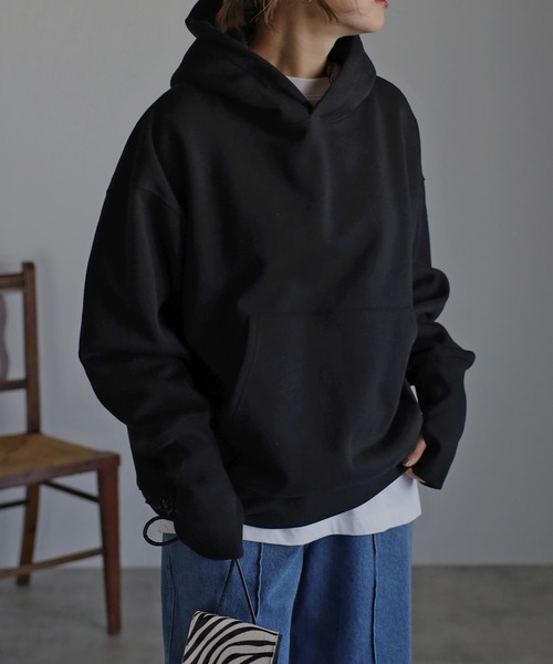 Bonjour Sagan（ボンジュールサガン）の「指穴付き裏毛フーディー（パーカー・レディース・ブラック/ライトグレー・FREE）」の2枚目の写真