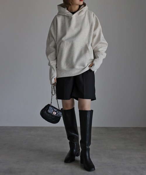 Bonjour Sagan（ボンジュールサガン）の「指穴付き裏毛フーディー（パーカー・レディース・ブラック/ライトグレー・FREE）」の4枚目の写真