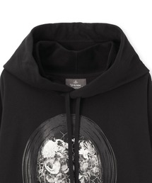 ヴィヴィアンウエストウッド MAN 中古 / "CRACKED FLORAL FRAME" ビッグパーカー 44 ブラック  Y-25-07-20-043-to-SZ-ZY ヴィヴィアンウエストウッド MAN 中古 / 