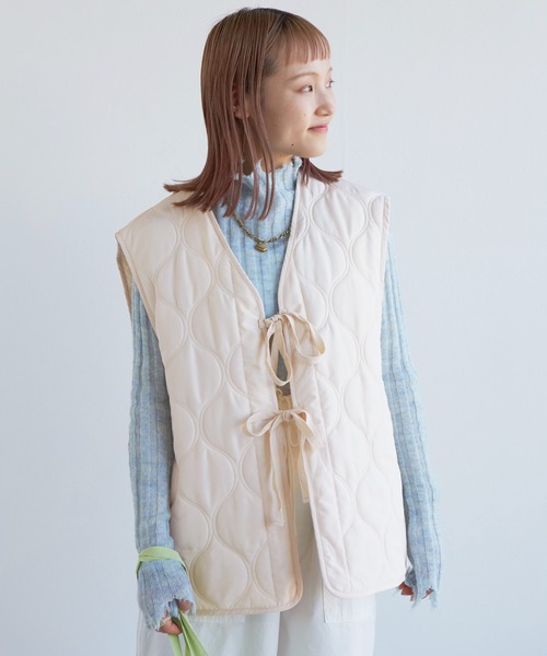 w closet(ダブルクローゼット)の「【SETアイテム】キルティングベスト&コート(ミリタリージャケット・レディース・ライトベージュ/ライトカーキ・FREE)」の19枚目の写真