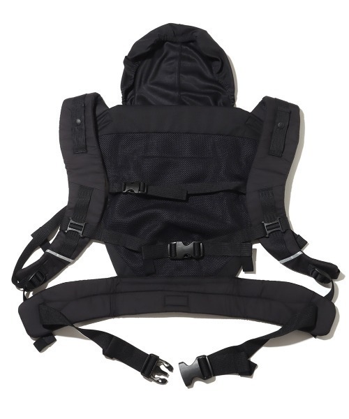 THE NORTH FACE（ザノースフェイス）の「THE NORTH FACE BABY COMPACT CARRIER / ザ・ノース・フェイス ベイビー コンパクト キャリア（抱っこ紐/ベルトカバー/スリング・メンズ・ブラック・FREE）」の4枚目の写真
