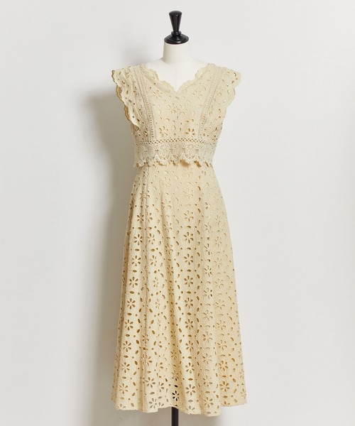 NOELA（ノエラ）の「コットンレースマキシワンピ（ワンピース・レディース・ブラック/オフホワイト/サックスブルー/イエロー・S/M）」の8枚目の写真