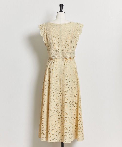 NOELA（ノエラ）の「コットンレースマキシワンピ（ワンピース・レディース・ブラック/オフホワイト/サックスブルー/イエロー・S/M）」の16枚目の写真