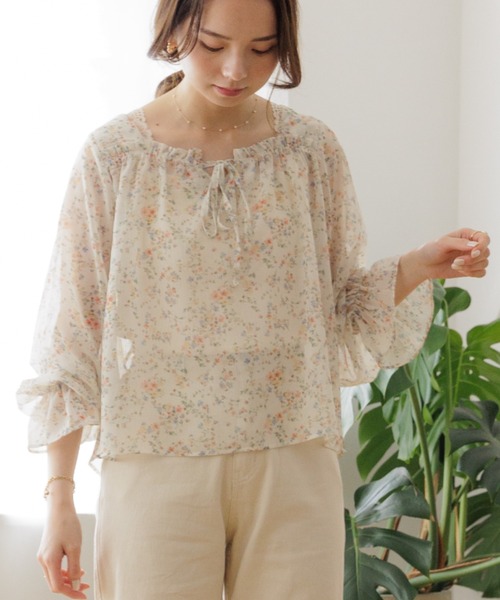 flower（フラワー）の「フローラルキャンディブラウス（シャツ/ブラウス・レディース・ブルー/アイボリー・FREE）」の2枚目の写真