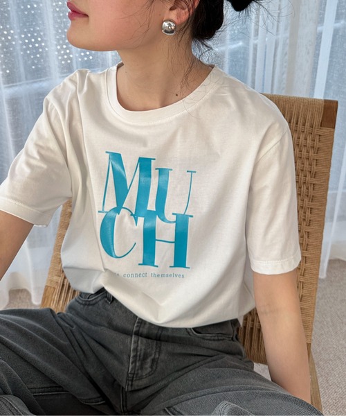feepur(フェピュール)の「MUCH光沢ラバーTee(Tシャツ/カットソー・レディース・ホワイト×ブラック/ホワイト/ブルー/チャコールグレー/オフホワイト・MEDIUM)」の5枚目の写真