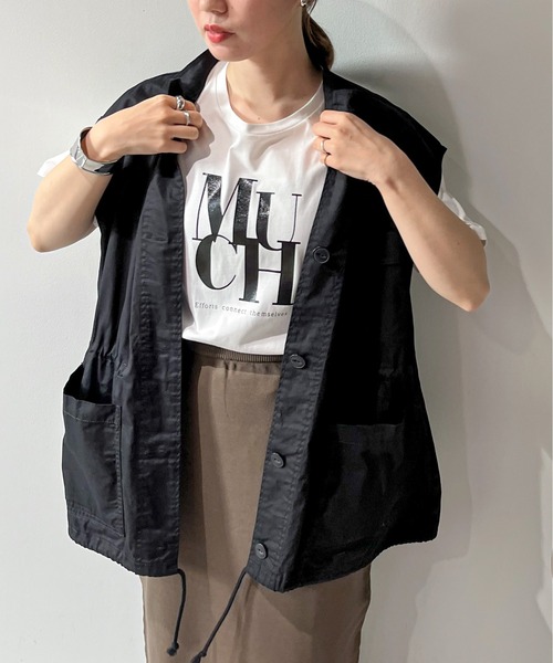 feepur(フェピュール)の「MUCH光沢ラバーTee(Tシャツ/カットソー・レディース・ホワイト×ブラック/ホワイト/ブルー/チャコールグレー/オフホワイト・MEDIUM)」の7枚目の写真