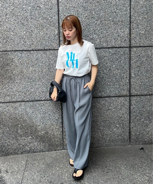 feepur(フェピュール)の「MUCH光沢ラバーTee(Tシャツ/カットソー・レディース・ホワイト×ブラック/ホワイト/ブルー/チャコールグレー/オフホワイト・MEDIUM)」の8枚目の写真
