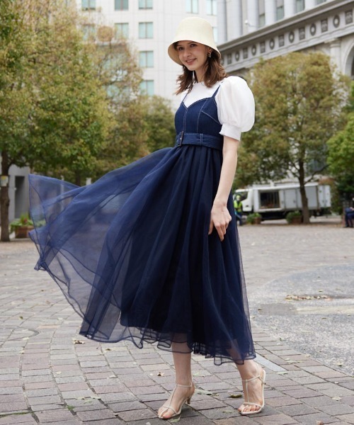 AND COUTURE（アンドクチュール）の「デニム×チュールフレア