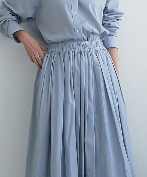 for/c（フォーシー）の「ギャザーフレアスカート【サスティナブル】（スカート・レディース・チャコール/グレイッシュブルー・M/L）」の17枚目の写真