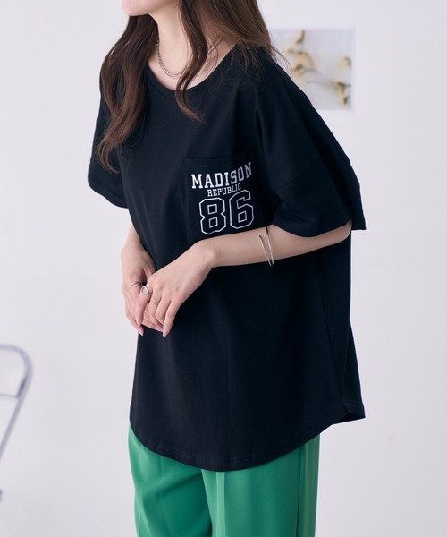 COCOMOMO(ココモモ)の「バックカレッジロゴ オーバーTシャツ(Tシャツ/カットソー・レディース・ブラック/ホワイト・FREE)」の20枚目の写真