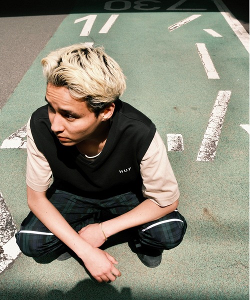 HUF グレー キルティング ベスト 213670.jpg