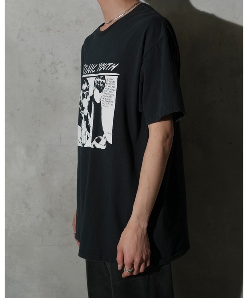 sonic youth（ソニックユース）の「【THRIFTY LOOK/スリフティールック】"SONIC YOUTH（ソニックユース）"TEE ロック/パンク/ビンテージ/ユーズドライクTシャツ（Tシャツ/カットソー・メンズ・ブラック系1/ホワイト/ブラック/ブラック系2・X-LARGE/LARGE/MEDIUM）」の6枚目の写真