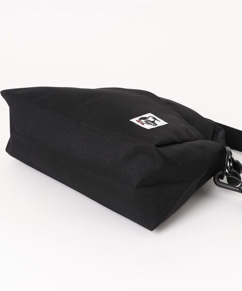 CHUMS(チャムス)の「【CHUMS/チャムス】 Recycle Small Trapezoid Shoulder(ショルダーバッグ・メンズ・ブラック/ライトブルー/ブラウン/レッド/ネイビー/その他1/その他2/その他3/その他4/その他7/その他6/その他5/その他11/その他8/その他10/その他9/ブルー/その他14/その他13/その他12・FREE)」の22枚目の写真