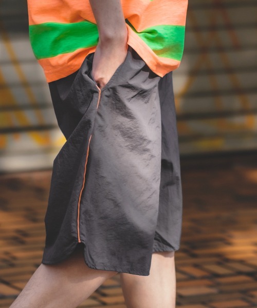 improves（インプローブス）の「ワイド パイピング ライン ハーフパンツ（その他パンツ・メンズ・チャコール/ブラック/グレー・FREE）」の6枚目の写真