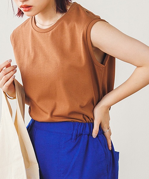 hunch(ハンチ)の「ベーシックノースリーブカットソー Tシャツ(Tシャツ/カットソー・レディース・パープル/グリーン/ブラック/オフホワイト/グレー/ライトグリーン/ブルー/ダークグリーン/ブラウン/ピンク・FREE)」の5枚目の写真