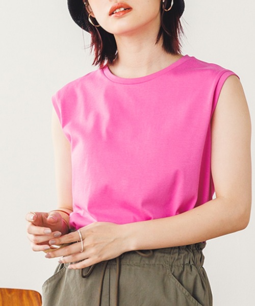 hunch(ハンチ)の「ベーシックノースリーブカットソー Tシャツ(Tシャツ/カットソー・レディース・パープル/グリーン/ブラック/オフホワイト/グレー/ライトグリーン/ブルー/ダークグリーン/ブラウン/ピンク・FREE)」の1枚目の写真