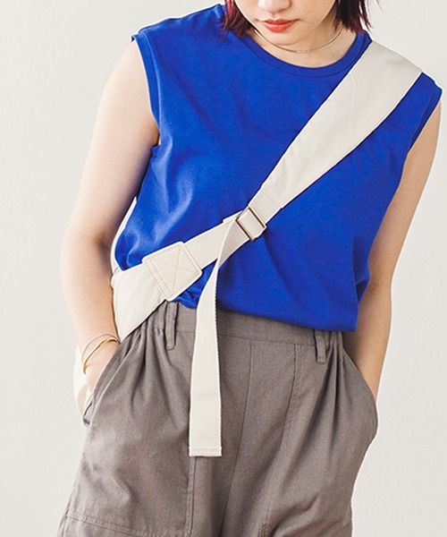 hunch(ハンチ)の「ベーシックノースリーブカットソー Tシャツ(Tシャツ/カットソー・レディース・パープル/グリーン/ブラック/オフホワイト/グレー/ライトグリーン/ブルー/ダークグリーン/ブラウン/ピンク・FREE)」の9枚目の写真