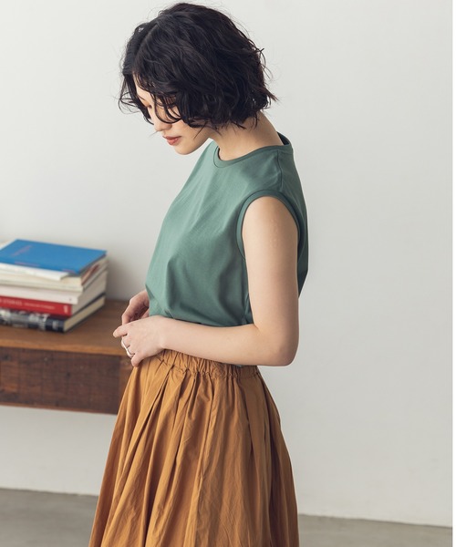 hunch(ハンチ)の「ベーシックノースリーブカットソー Tシャツ(Tシャツ/カットソー・レディース・パープル/グリーン/ブラック/オフホワイト/グレー/ライトグリーン/ブルー/ダークグリーン/ブラウン/ピンク・FREE)」の11枚目の写真