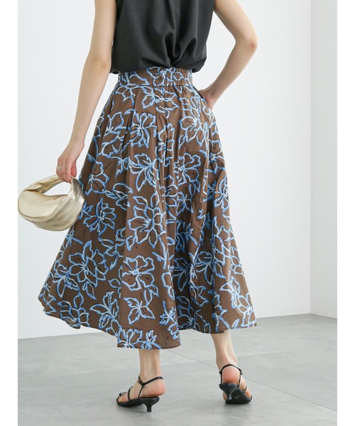 Te chichi（テチチ）の「綿ローンアフリカンフラワープリントスカート（セットアップ可）（スカート・レディース・ブラック/ブラウン・M/S）」の11枚目の写真