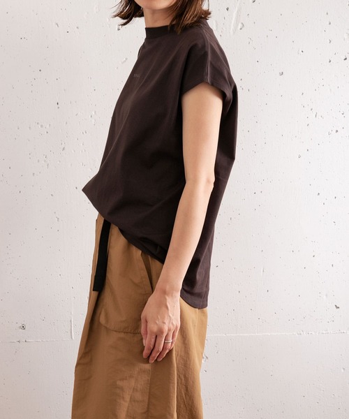 EKAL（エカル）の「フレンチスリーブカットソー（Tシャツ/カットソー・レディース・グリーン/ベージュ系その他/ブラウン/ホワイト・ONE）」の11枚目の写真