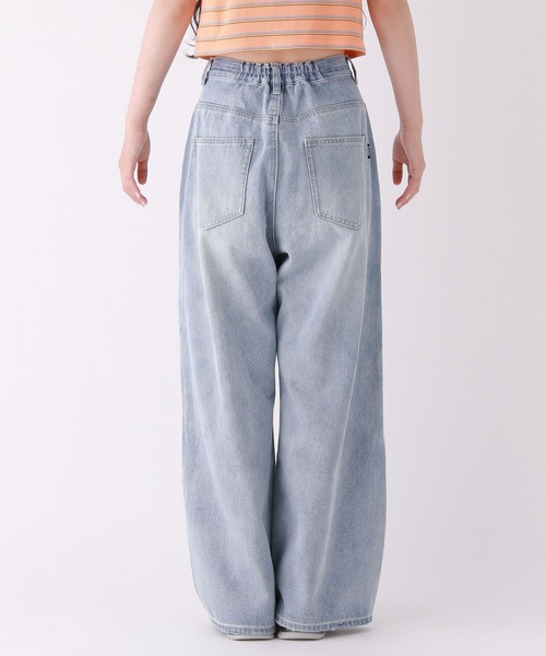 repipi armario（レピピ アルマリオ）の「ワイドホックデニムパンツ（デニムパンツ・キッズ・ブラック/ブルー系2/ブルー系1/ブルー系3/ブラック系その他/ブルー・SMALL/MEDIUM/LARGE）」の17枚目の写真