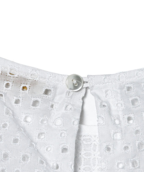 AMERICAN RAG CIE（アメリカンラグシー）の「AMERICAN RAG CIEフラワー刺繍×アイレット刺繍ノースリーブブラウス/207-AMR-dms-L152-BU003（シャツ/ブラウス・レディース・オフホワイト・FREE）」の11枚目の写真