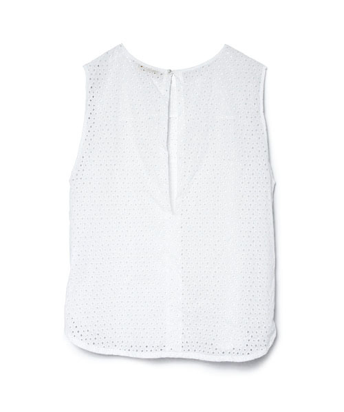 AMERICAN RAG CIE（アメリカンラグシー）の「AMERICAN RAG CIEフラワー刺繍×アイレット刺繍ノースリーブブラウス/207-AMR-dms-L152-BU003（シャツ/ブラウス・レディース・オフホワイト・FREE）」の12枚目の写真