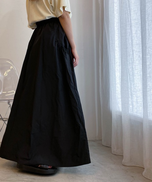 WEGO（ウィゴー）の「WEGO/【一部店限定】ビッグポケットロングスカート（スカート・レディース・ブラック/ホワイト・FREE）」の4枚目の写真