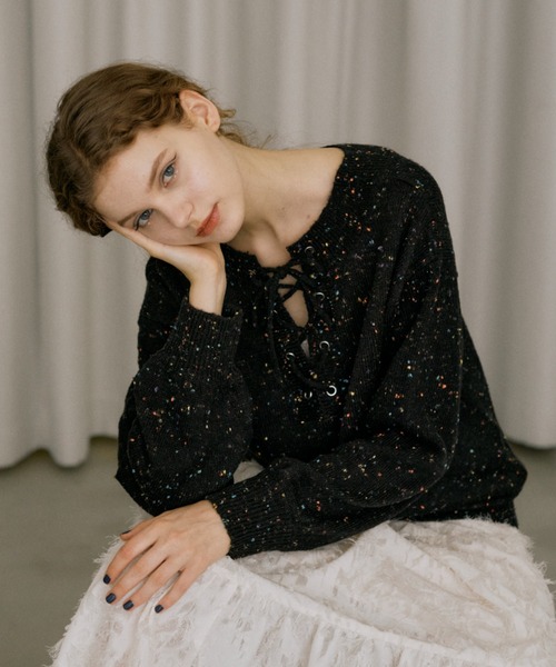 idem（イデム）の「popping shower 2way knit/ミックスカラー編み上げリボンニット（Tシャツ/カットソー・レディース・ブラック/アイボリー・FREE）」の13枚目の写真