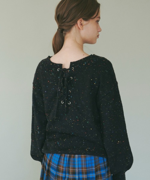 idem（イデム）の「popping shower 2way knit/ミックスカラー編み上げリボンニット（Tシャツ/カットソー・レディース・ブラック/アイボリー・FREE）」の21枚目の写真