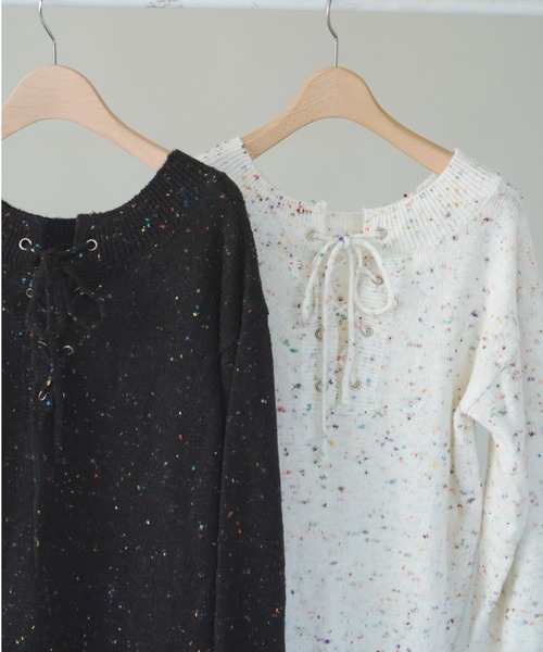 idem（イデム）の「popping shower 2way knit/ミックスカラー編み上げリボンニット（Tシャツ/カットソー・レディース・ブラック/アイボリー・FREE）」の5枚目の写真