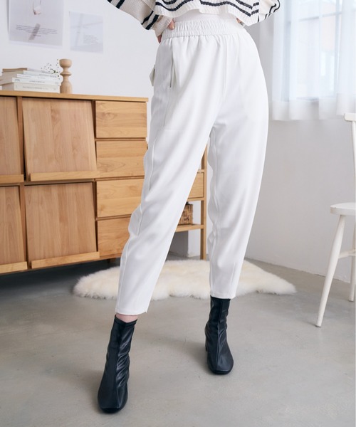 Eclat one（エクラワン）の「裾タックぐるゴムテーパードパンツ（その他パンツ・レディース・ブラック/ブラウン/ホワイト・FREE）」の22枚目の写真