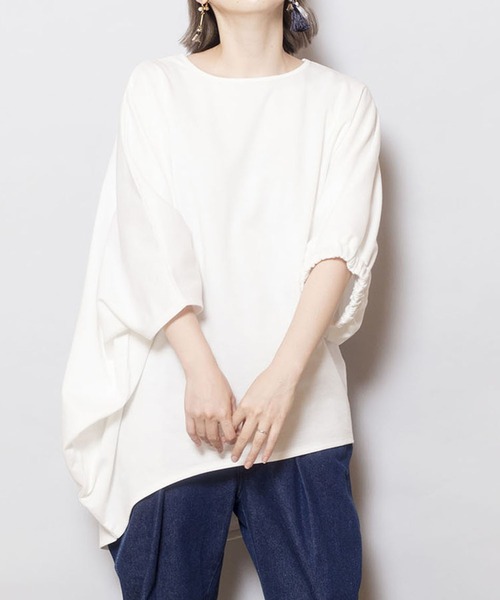 OSMOSIS(オズモーシス)の「アシンメトリープルオーバー(Tシャツ/カットソー・レディース・ホワイト/ブラック/ピンク・ONE SIZE)」の2枚目の写真