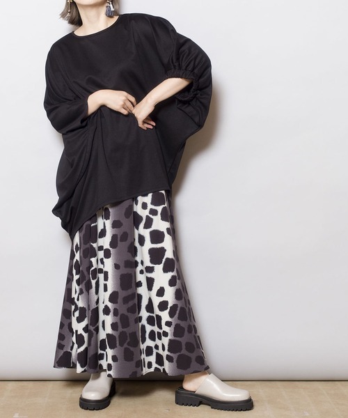 OSMOSIS(オズモーシス)の「アシンメトリープルオーバー(Tシャツ/カットソー・レディース・ホワイト/ブラック/ピンク・ONE SIZE)」の7枚目の写真