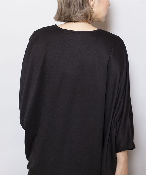 OSMOSIS(オズモーシス)の「アシンメトリープルオーバー(Tシャツ/カットソー・レディース・ホワイト/ブラック/ピンク・ONE SIZE)」の11枚目の写真
