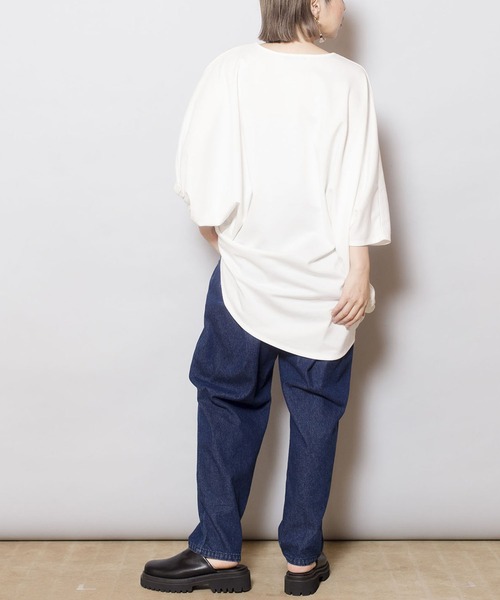 OSMOSIS(オズモーシス)の「アシンメトリープルオーバー(Tシャツ/カットソー・レディース・ホワイト/ブラック/ピンク・ONE SIZE)」の15枚目の写真