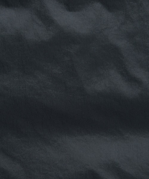 無印良品(ムジルシリョウヒン)の「軽量ダウンノーカラージャケット(帯電防止裏地)(ダウンジャケット/コート・レディース・ボルドー/カーキ系5/ライトベージュ/ブラック・L/XXL/M/XS/XL/S)」の12枚目の写真