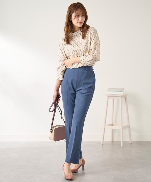 BELLUNA（ベルーナ）の「ピンタックデザイン小紋柄ブラウス（シャツ/ブラウス・レディース・ネイビー系/アイボリー系/ターコイズブルー系・X-LARGE/LARGE/MEDIUM）」の5枚目の写真