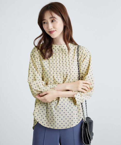 BELLUNA（ベルーナ）の「ピンタックデザイン小紋柄ブラウス（シャツ/ブラウス・レディース・ネイビー系/アイボリー系/ターコイズブルー系・X-LARGE/LARGE/MEDIUM）」の13枚目の写真