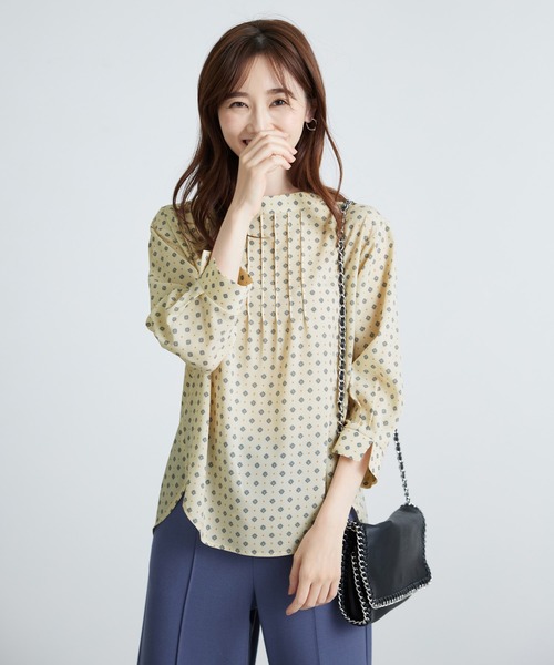 BELLUNA（ベルーナ）の「ピンタックデザイン小紋柄ブラウス（シャツ/ブラウス・レディース・ネイビー系/アイボリー系/ターコイズブルー系・X-LARGE/LARGE/MEDIUM）」の14枚目の写真