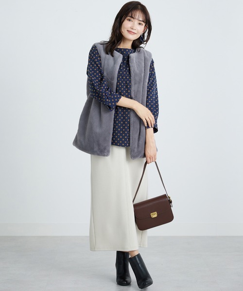 BELLUNA（ベルーナ）の「ピンタックデザイン小紋柄ブラウス（シャツ/ブラウス・レディース・ネイビー系/アイボリー系/ターコイズブルー系・X-LARGE/LARGE/MEDIUM）」の20枚目の写真