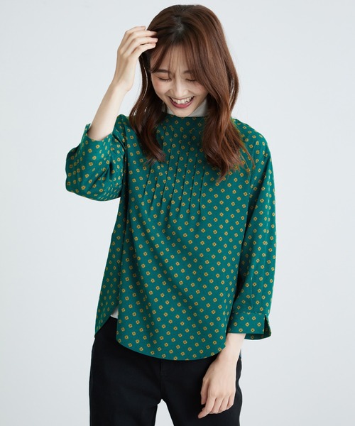 BELLUNA（ベルーナ）の「ピンタックデザイン小紋柄ブラウス（シャツ/ブラウス・レディース・ネイビー系/アイボリー系/ターコイズブルー系・X-LARGE/LARGE/MEDIUM）」の10枚目の写真