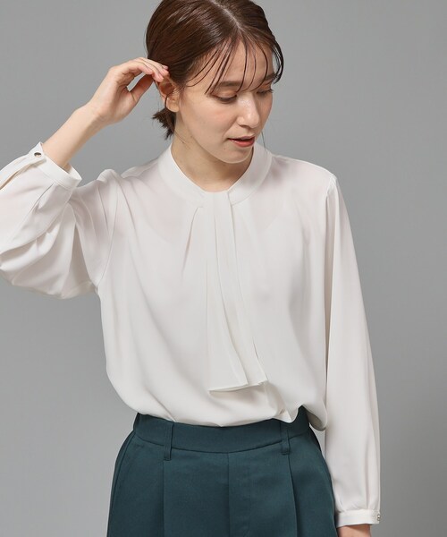 SHOO・LA・RUE(シューラルー)の「◆【通勤/デイリー/セレモニーにも】ラッフル2WAYブラウス【CIRCRIC】(シャツ/ブラウス・レディース・ホワイト系6/グレー系8/ブラック系5・04/01/02/05/03)」の9枚目の写真