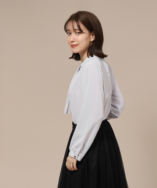 SHOO・LA・RUE(シューラルー)の「◆【通勤/デイリー/セレモニーにも】ラッフル2WAYブラウス【CIRCRIC】(シャツ/ブラウス・レディース・ホワイト系6/グレー系8/ブラック系5・04/01/02/05/03)」の13枚目の写真