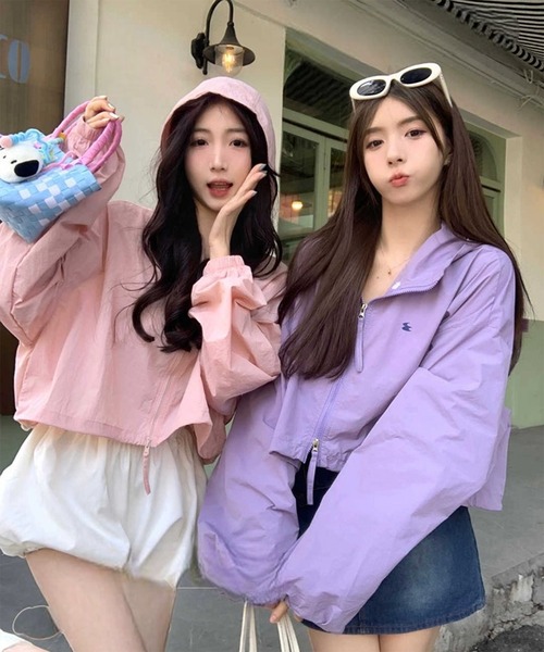 FUNALIVE（ファンアライブ）の「韓国テイスト クロップド丈フード付き